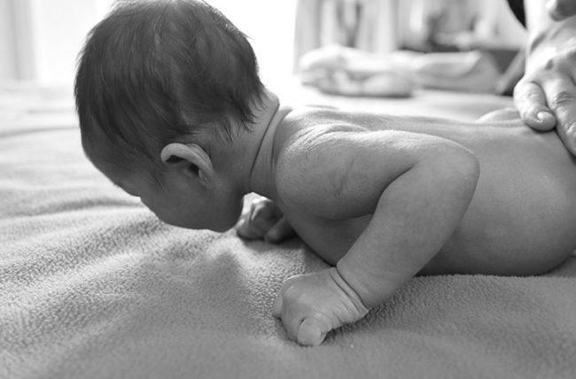 The Benefits of Tummy Time and Why You Should Be Doing it photo 2